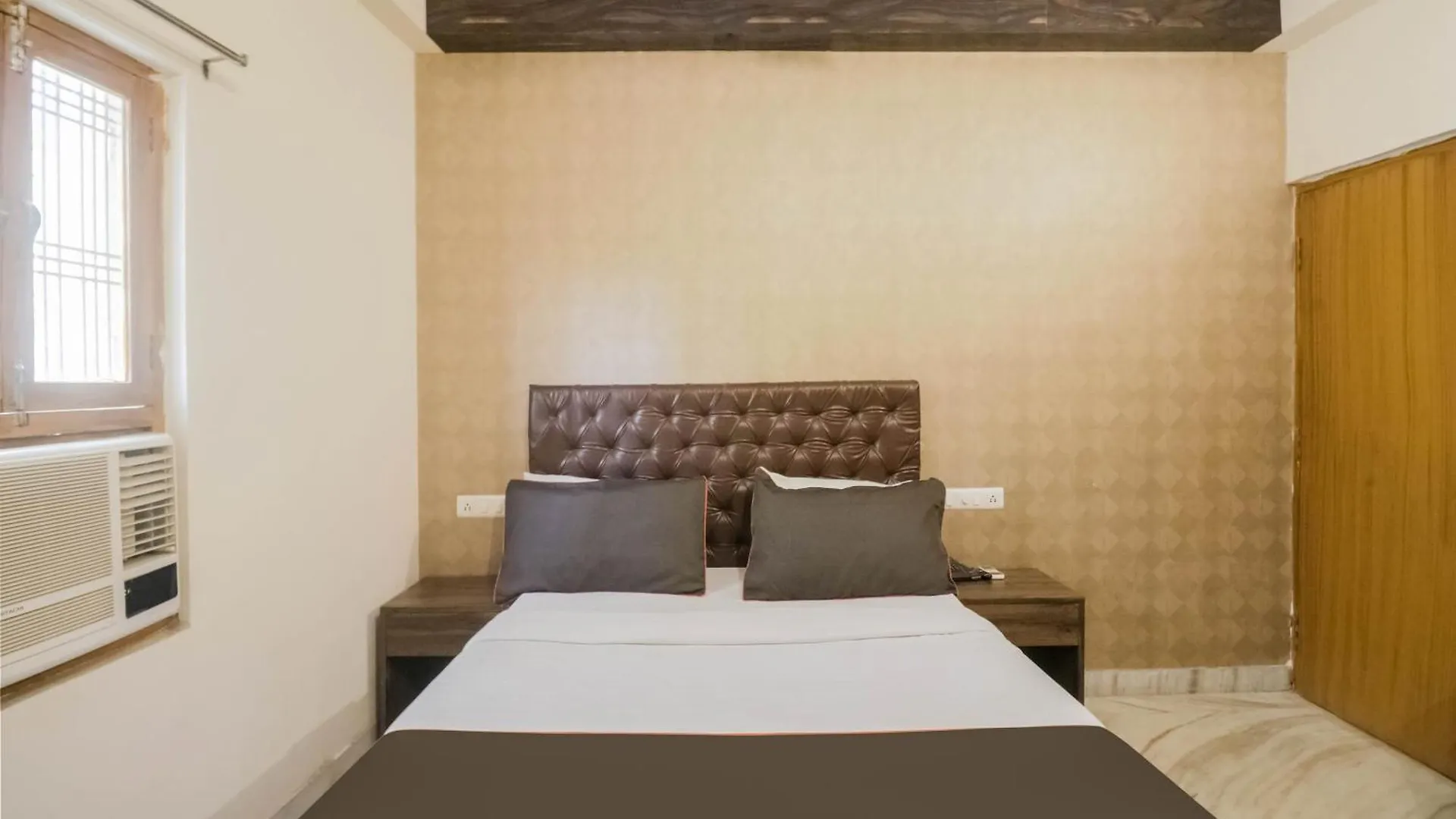 Collection O Kewal Palace Hyderabad Gate Kakarmatha Hotel